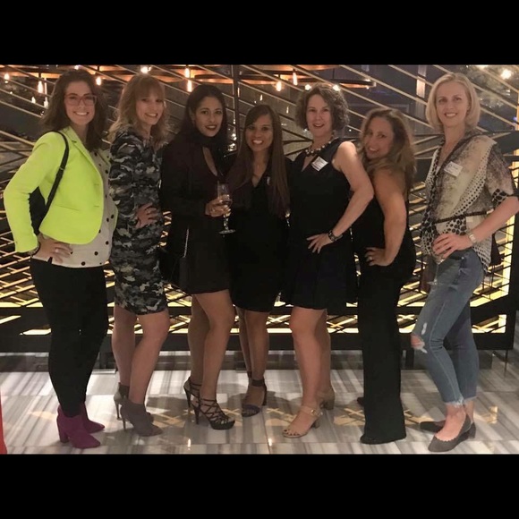 Poshmark Ambassador - Picture 7 of 8